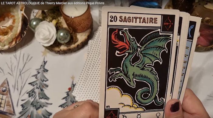 LE TAROT ASTROLOGIQUE de Thierry Mercier aux éditions Pique Poivre